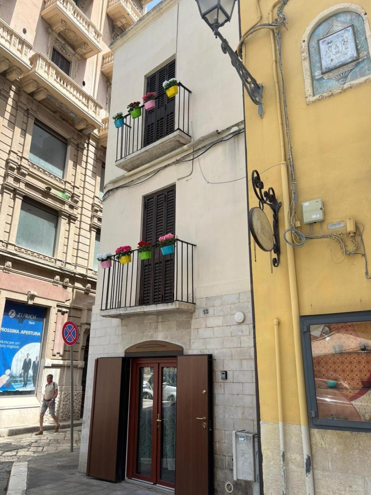 La Palazzina Dei Fiori Villa Bari Exterior photo